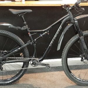 Kaytettypyora_29__Specialized_Stumpjumper_Fsr_Alloy__M___Musta