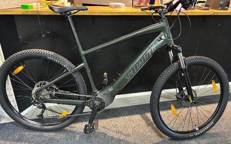 275_kaytettypyora_28_Specialized_Turbo_Tero_9v_XL__jpeg